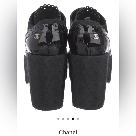 Chanel interlocking CC logo nylon and patent oxfords -excellent condition - Picture 2 of 5